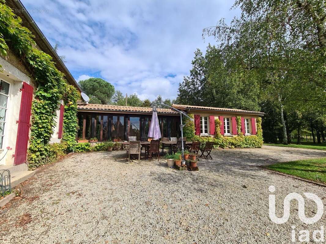 Photo 4 - Maison à MONFAUCON