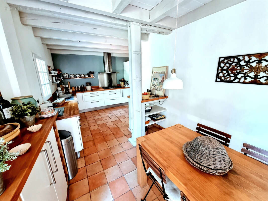 Maison à SAINT-JULIEN-EN-BORN