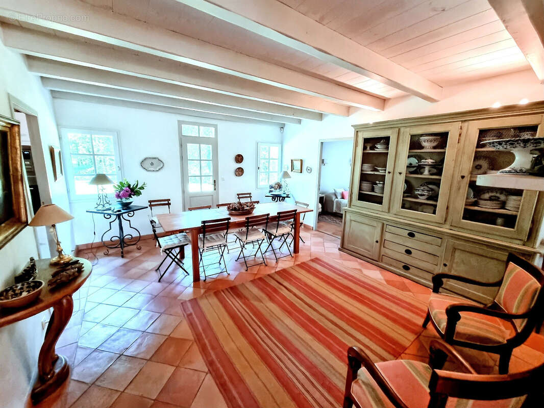 Maison à SAINT-JULIEN-EN-BORN