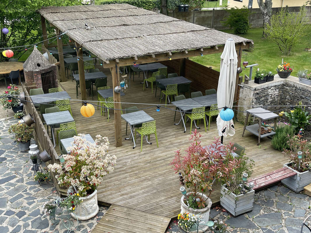 Commerce à FRESSELINES