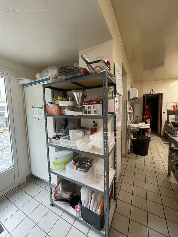 Commerce à FRESSELINES