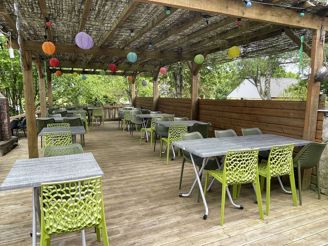 Commerce à FRESSELINES