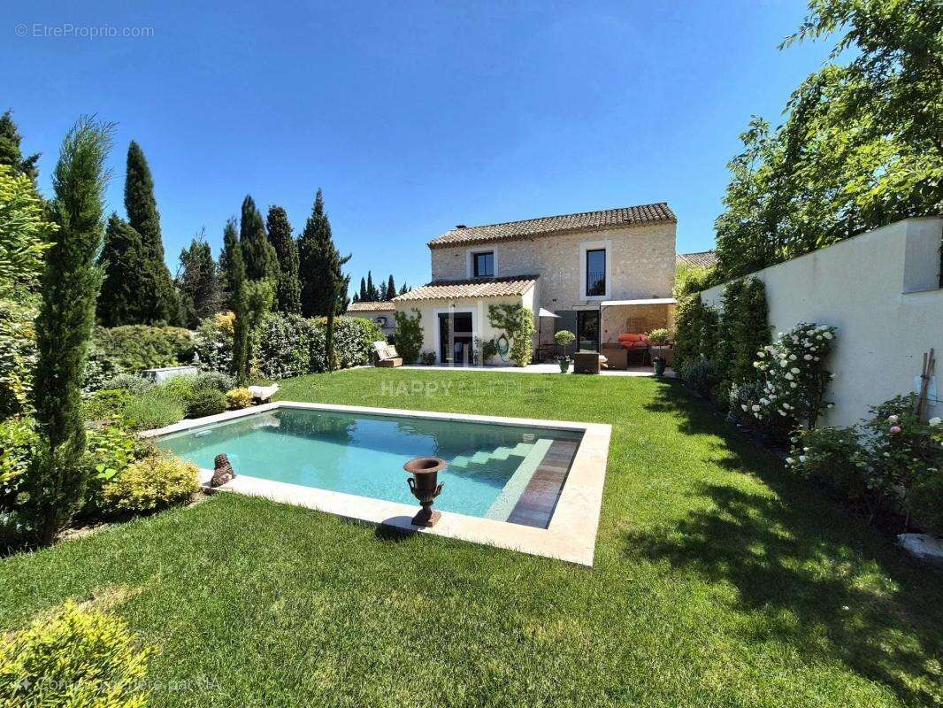 Maison à EYGALIERES