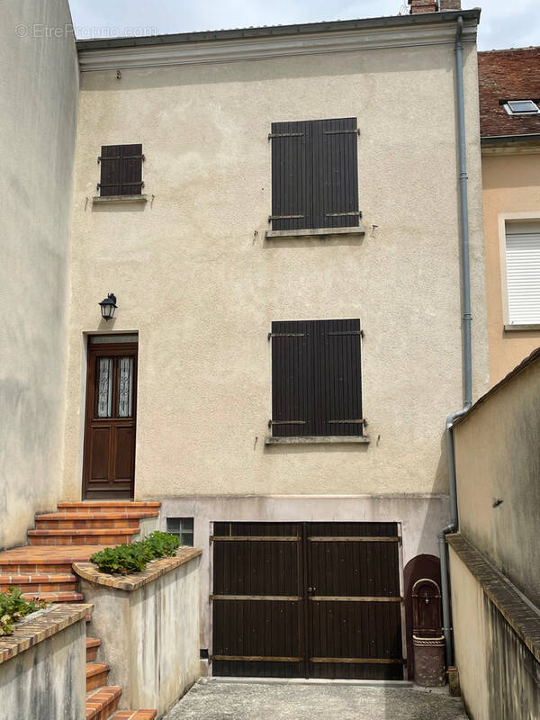 Maison à LA FERTE-GAUCHER