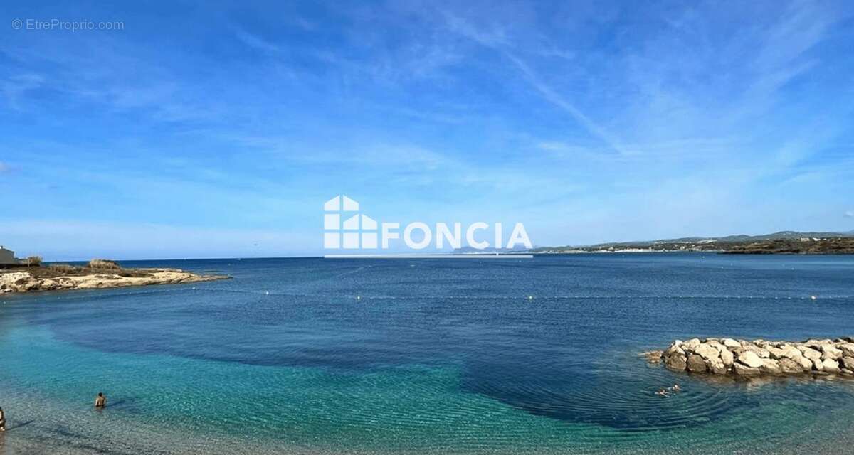 Appartement à SIX-FOURS-LES-PLAGES