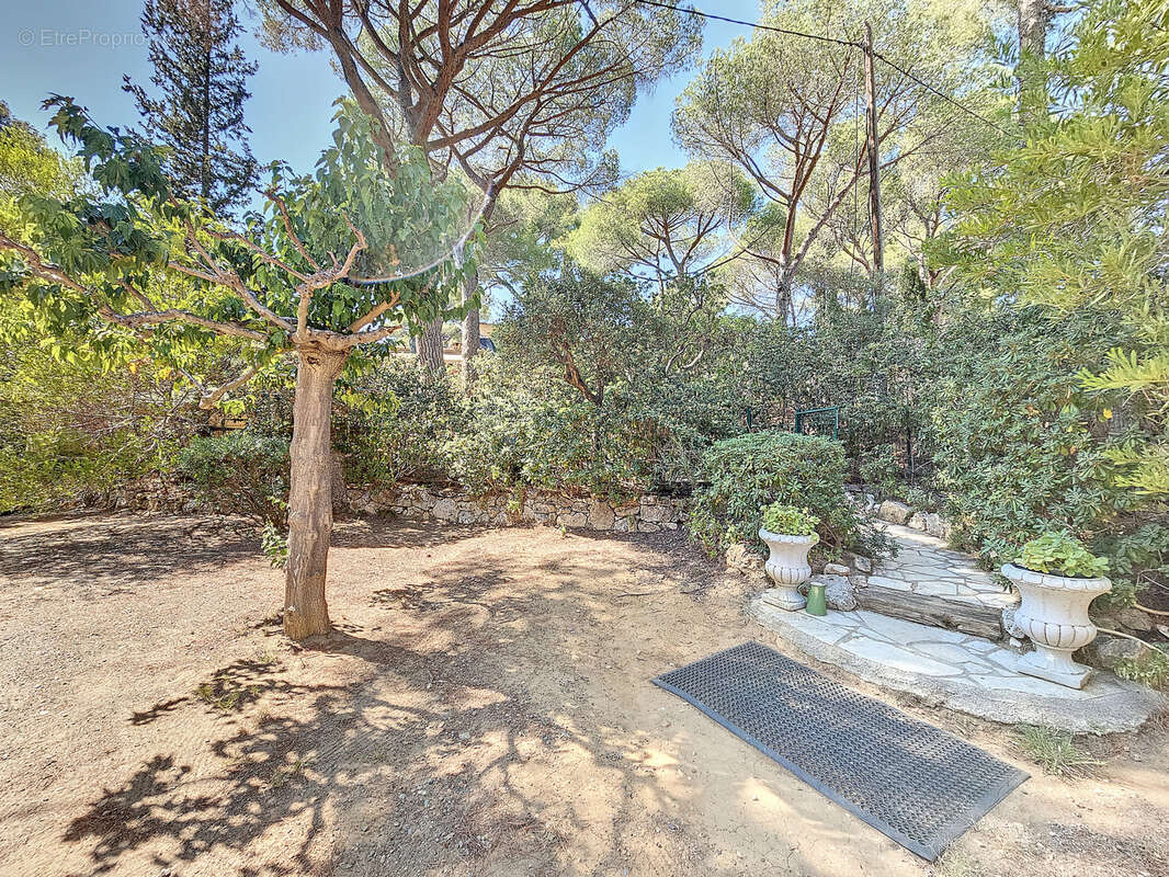 Maison à CAVALAIRE-SUR-MER