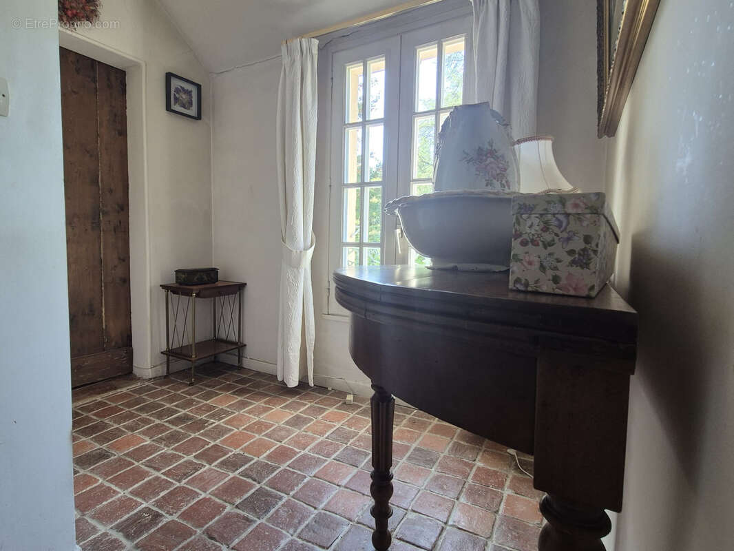 Maison à LES MESNULS