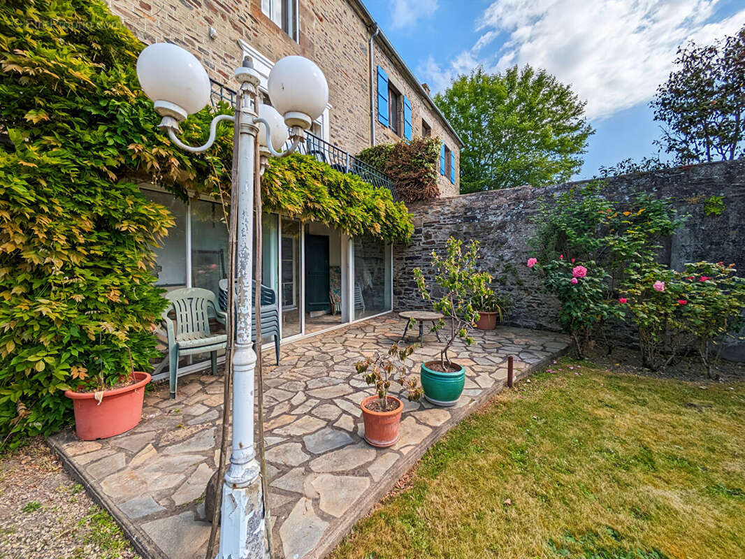 Maison à DOL-DE-BRETAGNE