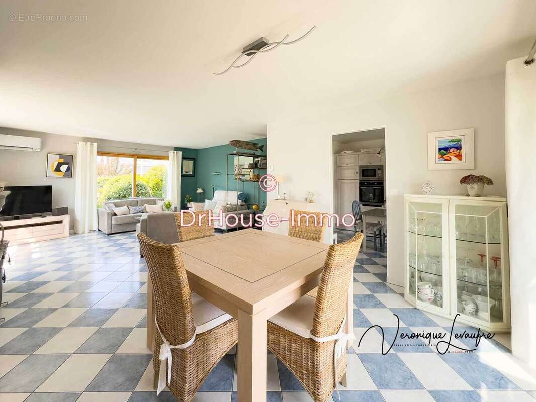 Maison à AGON-COUTAINVILLE