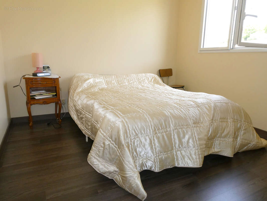 Maison à SAINT-LAURENT-DE-CHAMOUSSET