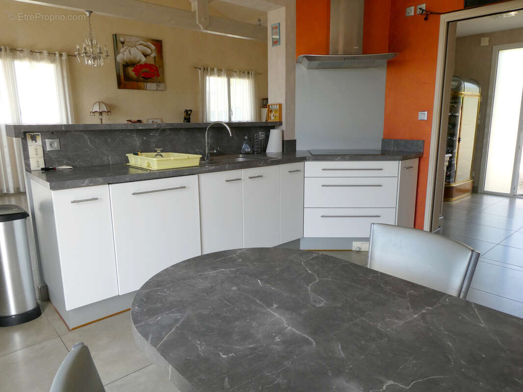 Maison à SAINT-LAURENT-DE-CHAMOUSSET