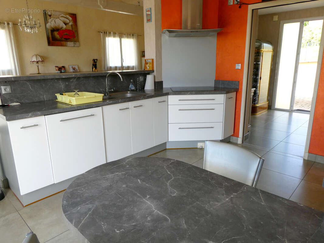 Maison à SAINT-LAURENT-DE-CHAMOUSSET