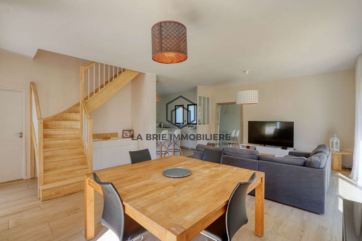 Maison à MAROLLES-EN-BRIE