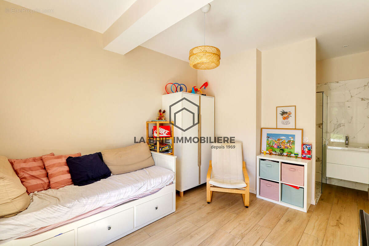 Maison à MAROLLES-EN-BRIE