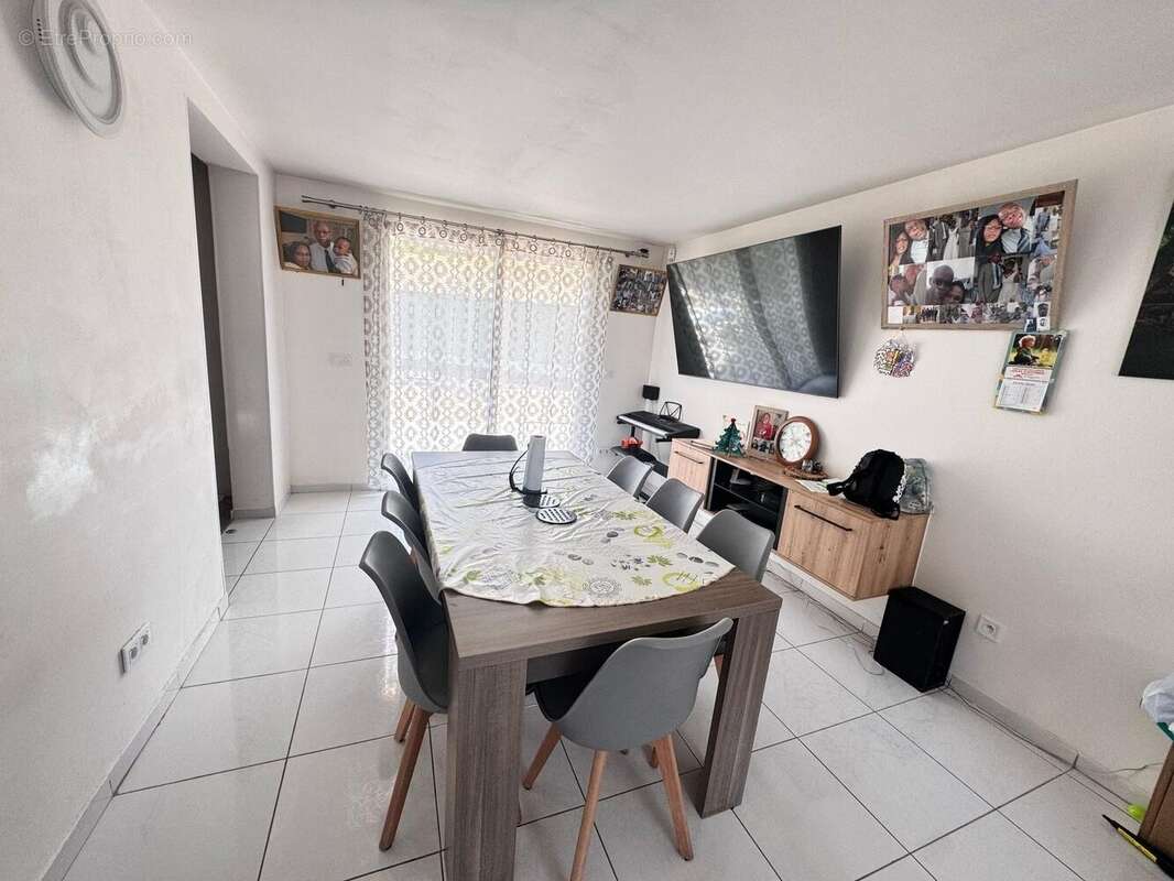 Maison à VIC-SUR-AISNE