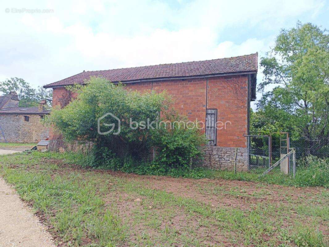 Maison à LE BUISSON-DE-CADOUIN