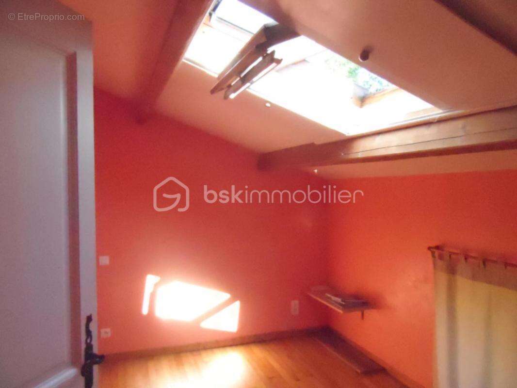 Maison à LE BUISSON-DE-CADOUIN