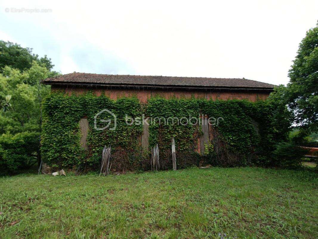 Maison à LE BUISSON-DE-CADOUIN