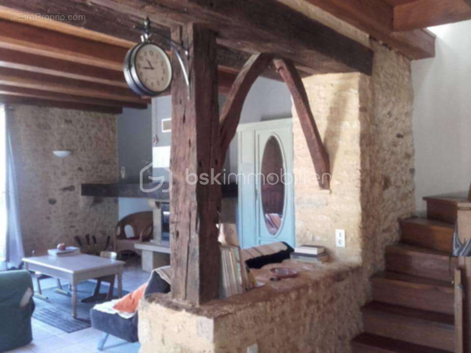 Maison à LE BUISSON-DE-CADOUIN