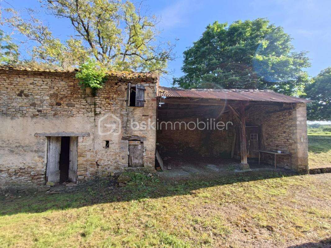 Maison à LE BUISSON-DE-CADOUIN