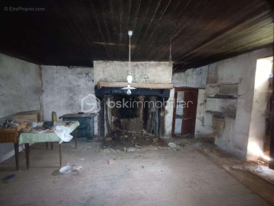 Maison à LE BUISSON-DE-CADOUIN