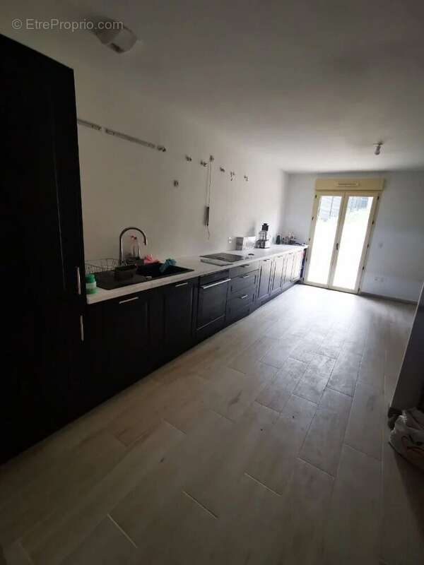 Maison à MONDONVILLE-SAINT-JEAN