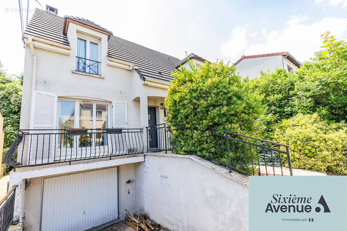 Maison à CHILLY-MAZARIN