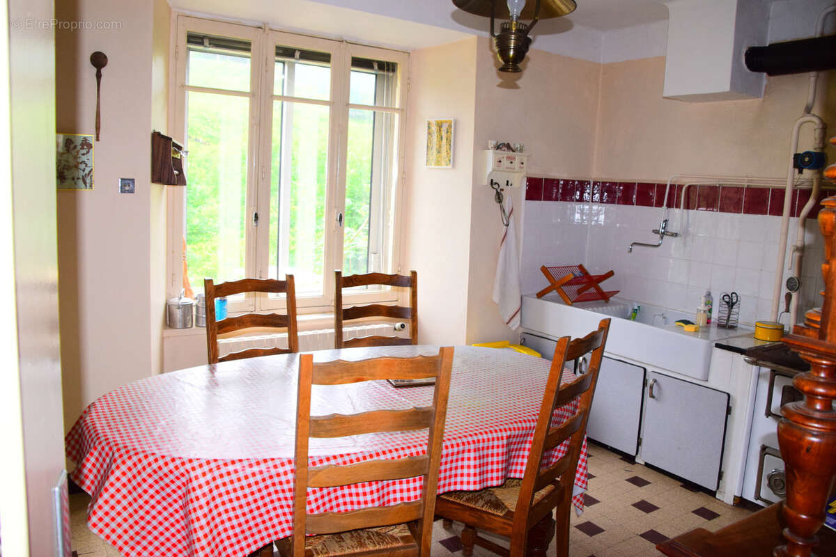 Maison à SAINT-CIRGUES-EN-MONTAGNE