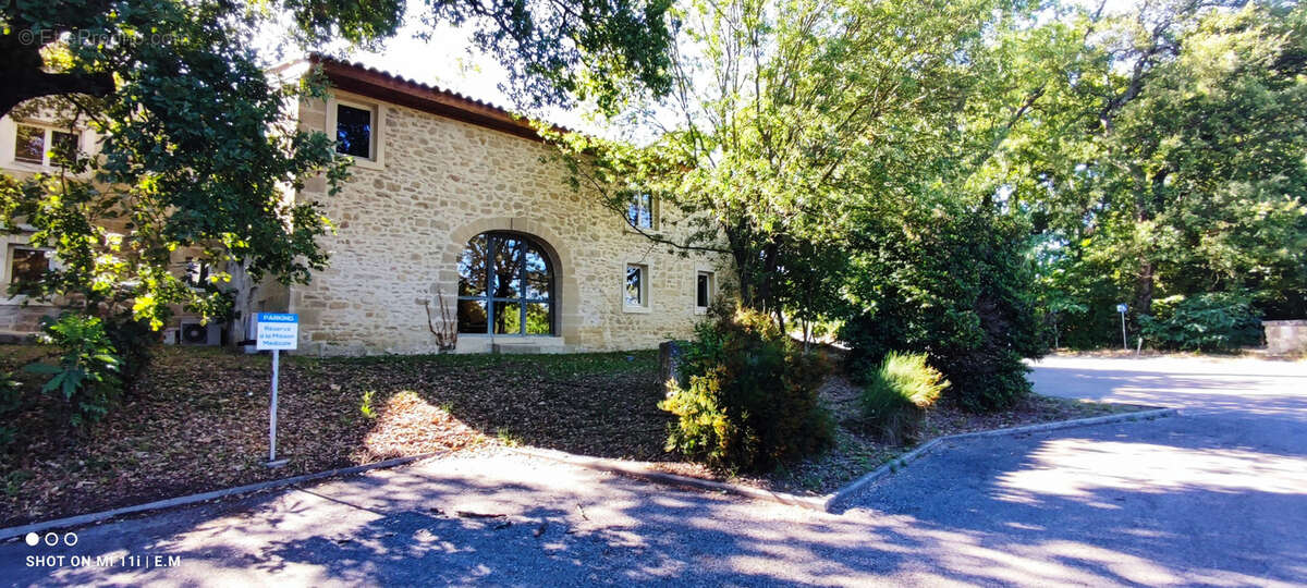 Commerce à VILLEVIEILLE