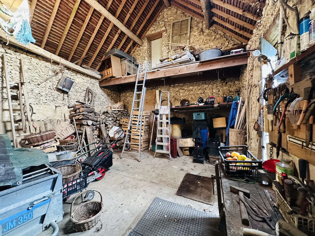 Maison à AUNAY-SOUS-AUNEAU