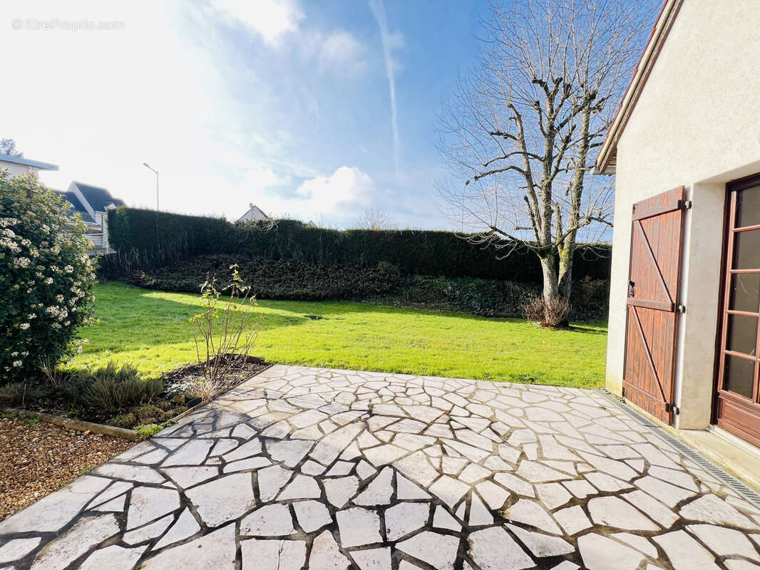 Maison à AUNAY-SOUS-AUNEAU