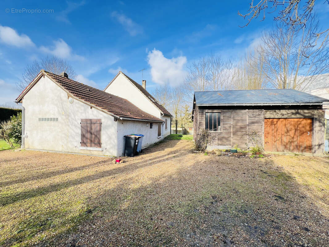 Maison à AUNAY-SOUS-AUNEAU