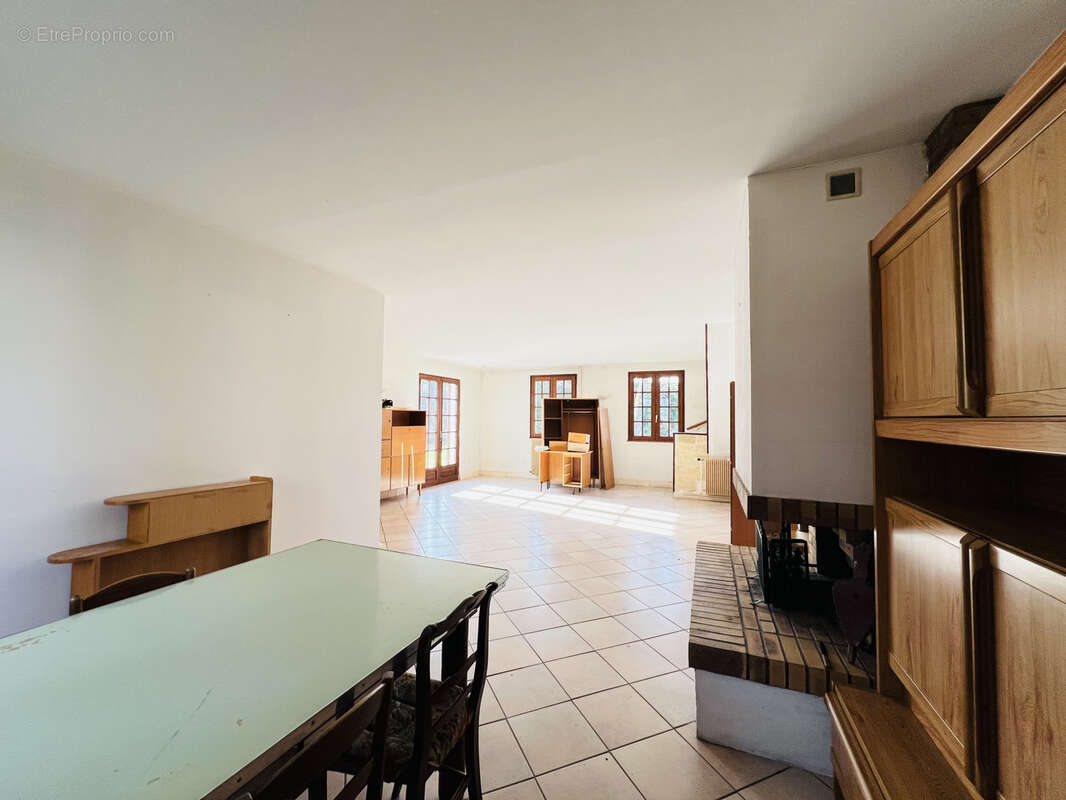 Maison à AUNAY-SOUS-AUNEAU