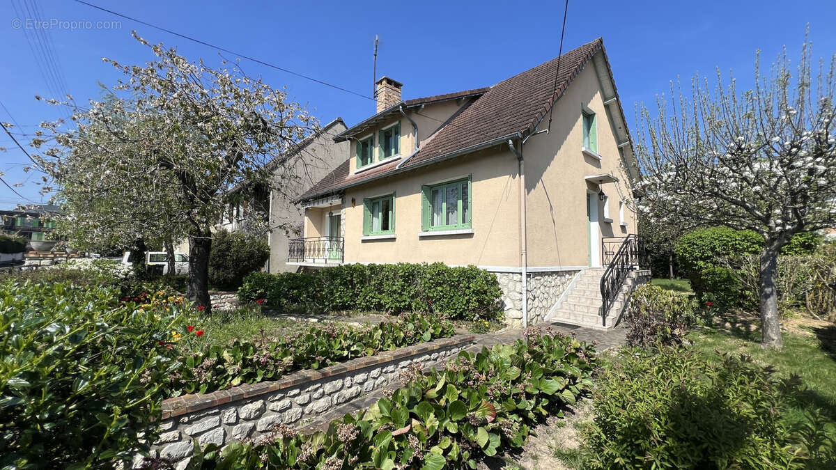 Maison à MORSANG-SUR-ORGE