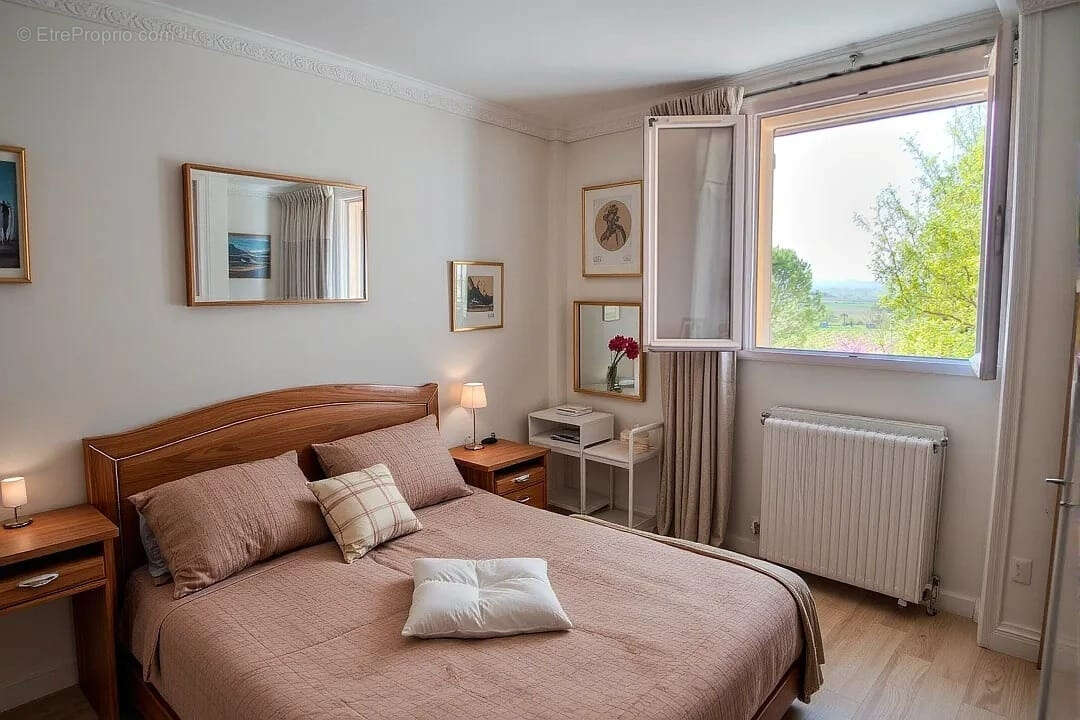 Maison à LA CALMETTE