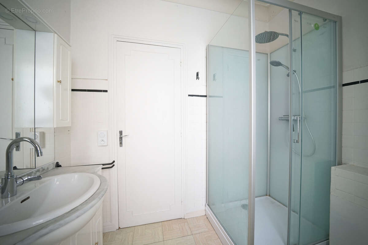 Maison à NEAUPHLE-LE-CHATEAU