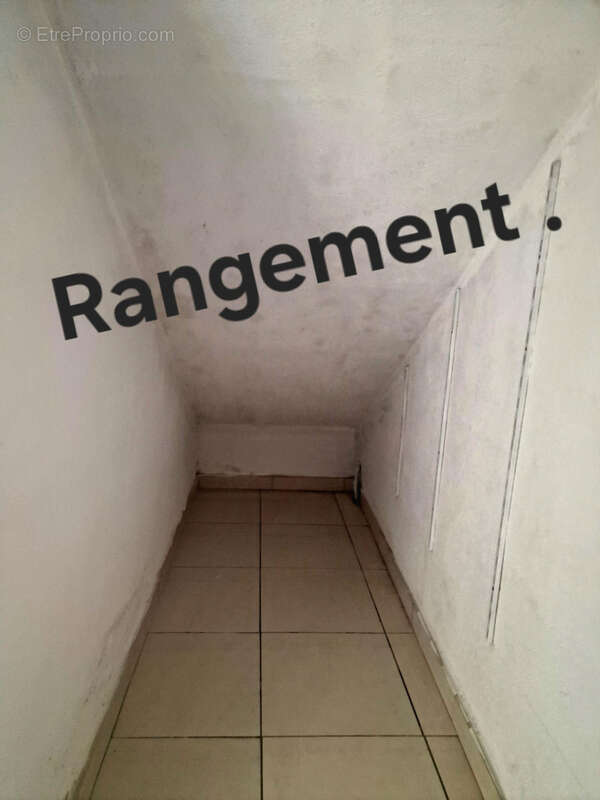 Commerce à GHISONACCIA