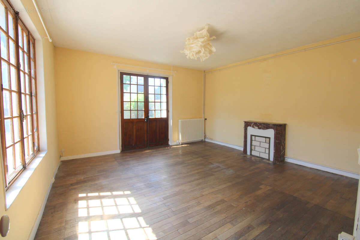 Maison à PACY-SUR-EURE