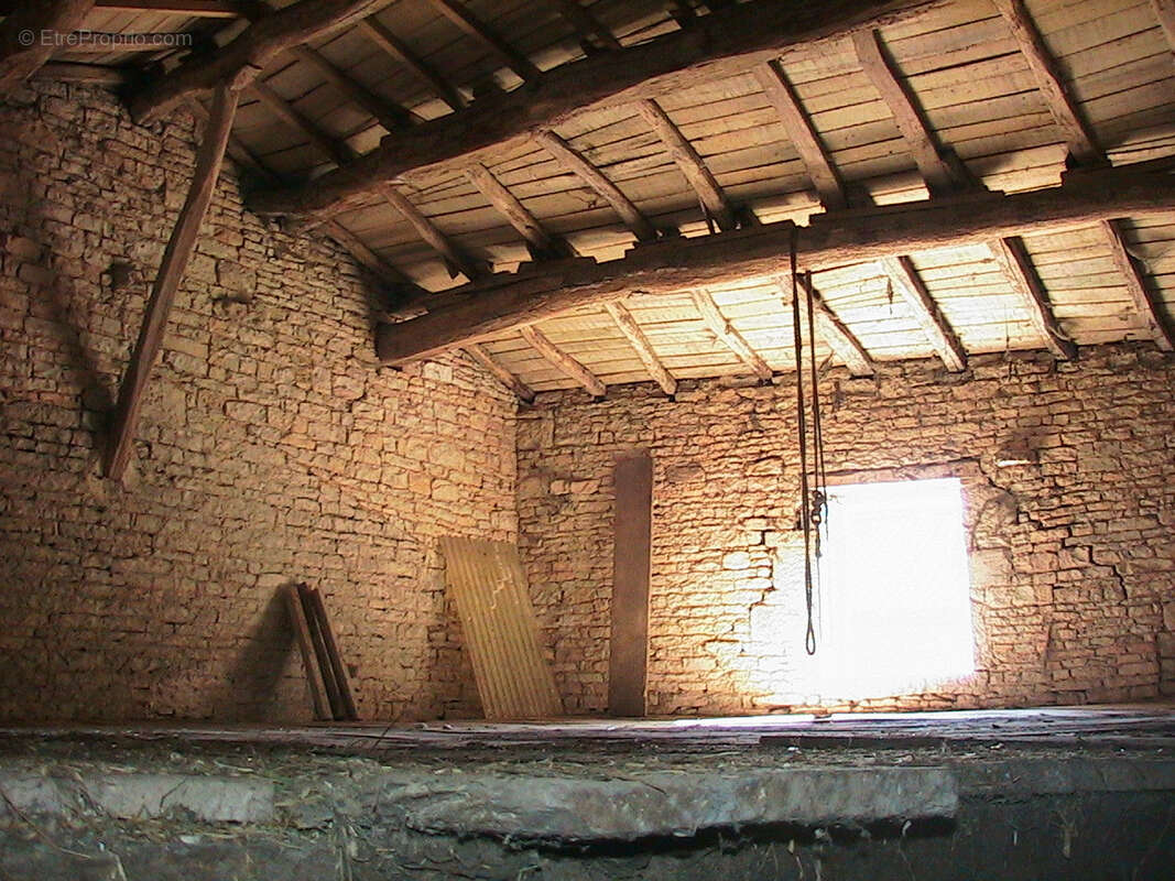 Maison à LA FOYE-MONJAULT