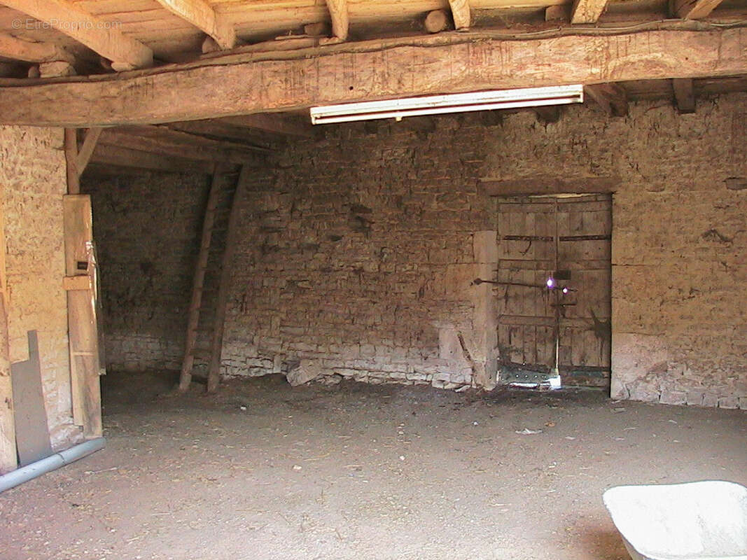 Maison à LA FOYE-MONJAULT