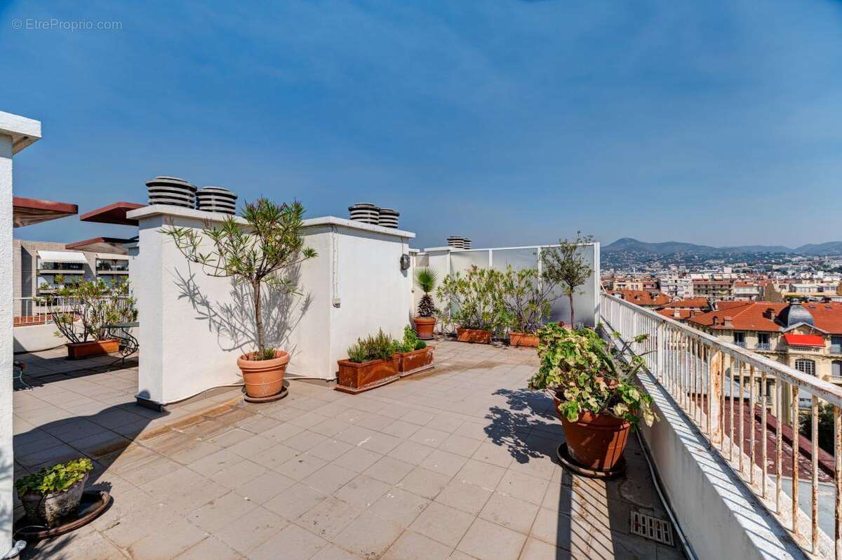 Appartement à NICE