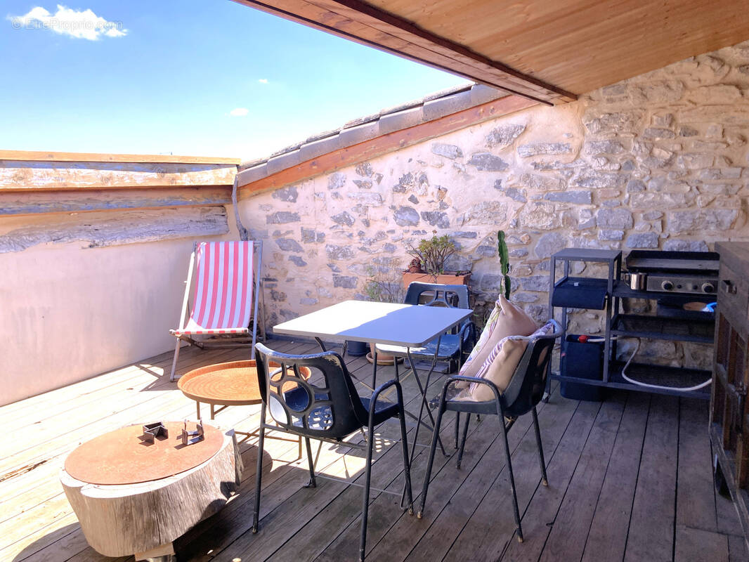 Maison à VIOLS-LE-FORT