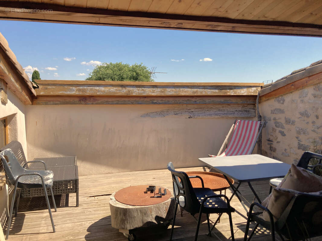 Maison à VIOLS-LE-FORT