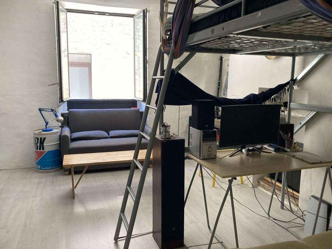 Maison à VIOLS-LE-FORT