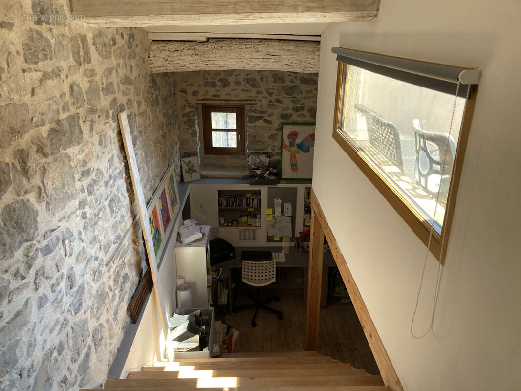 Maison à VIOLS-LE-FORT