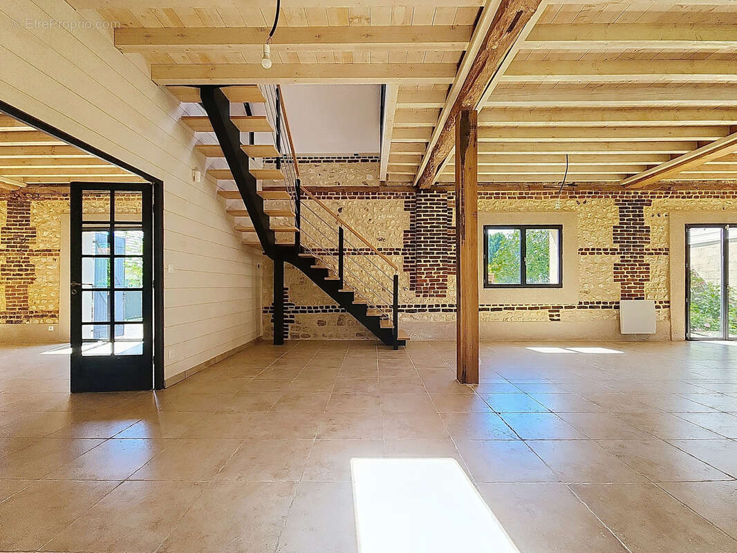 Maison à ROMILLY-SUR-ANDELLE