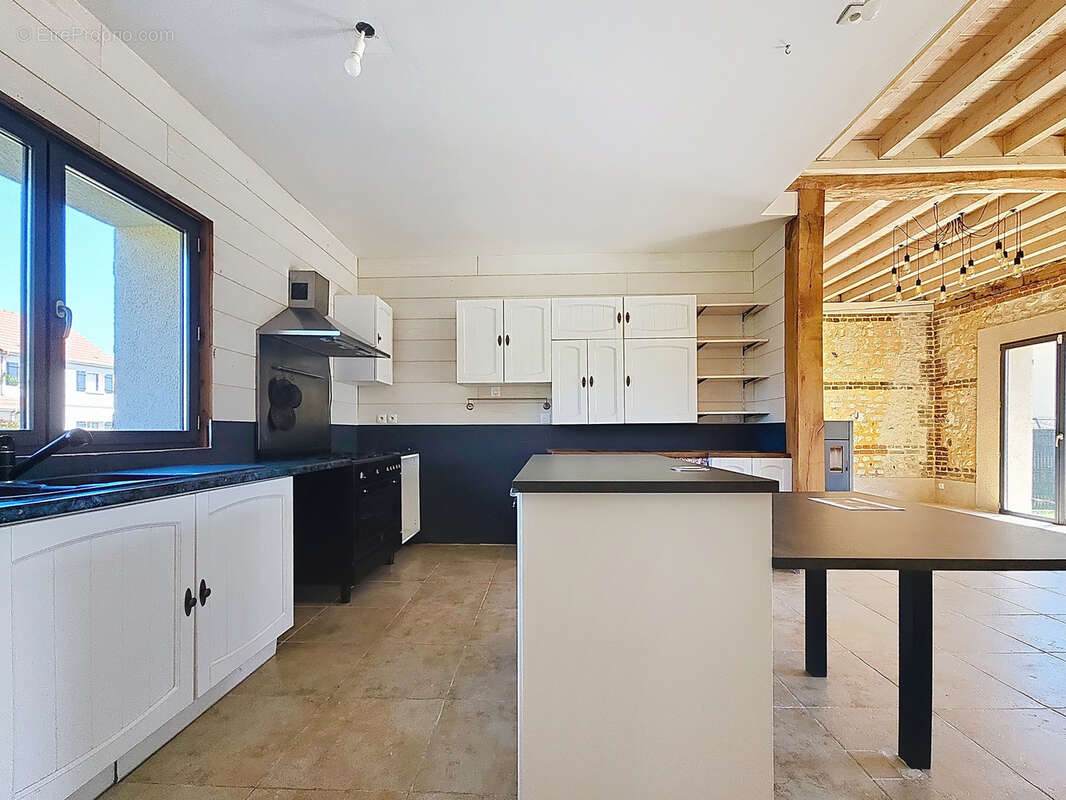 Maison à ROMILLY-SUR-ANDELLE