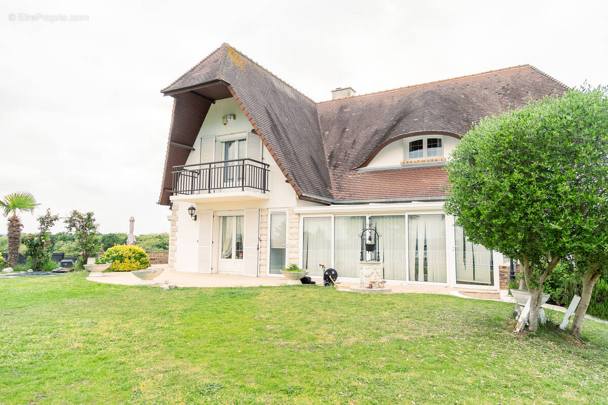 Maison à TOURVILLE-LA-RIVIERE