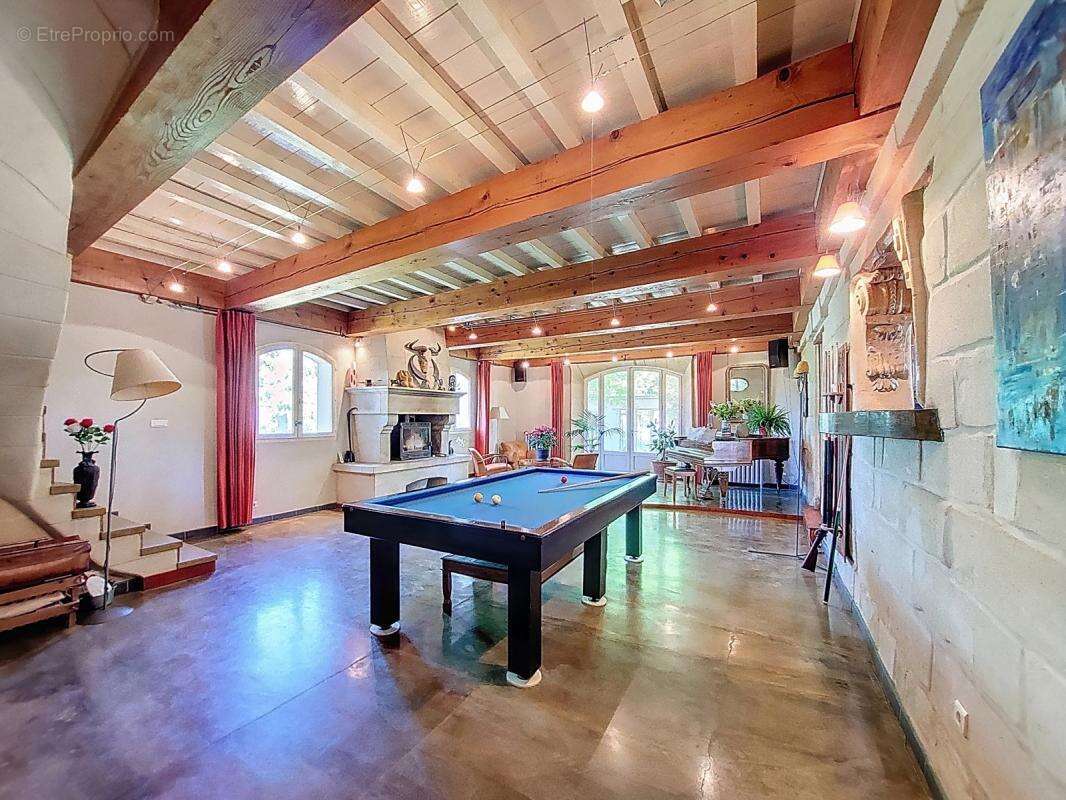 Maison à CHATEAURENARD