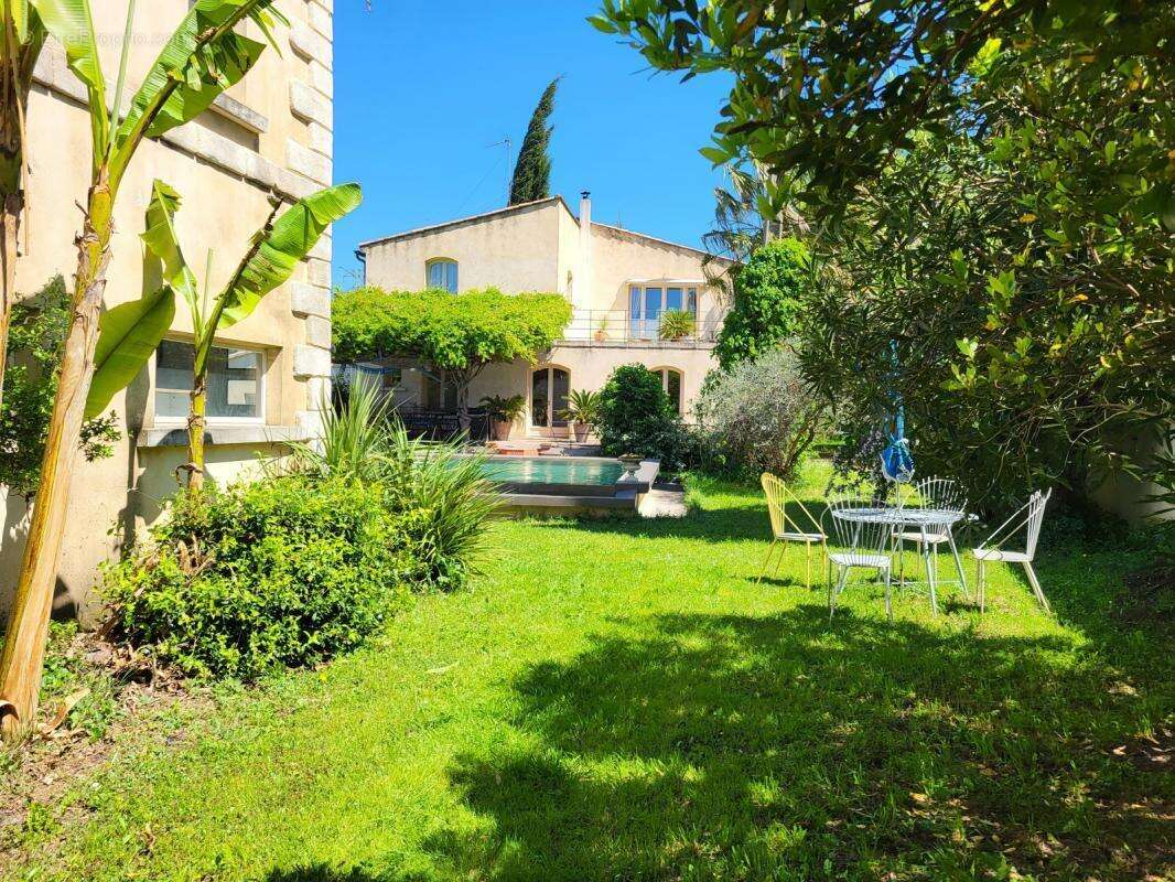 Maison à CHATEAURENARD